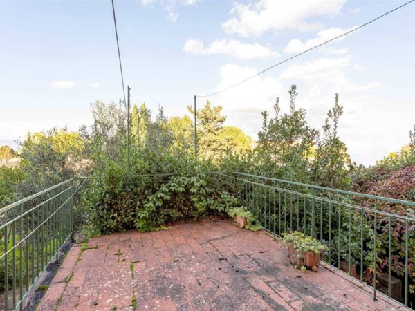 casa indipendente in vendita a Campi Bisenzio in zona Sant'Angelo a Lecore