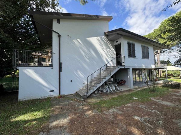 casa indipendente in vendita a Campi Bisenzio in zona Sant'Angelo a Lecore