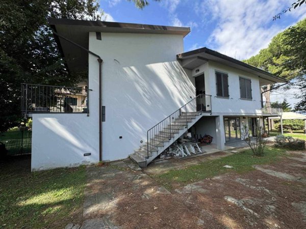 casa indipendente in vendita a Campi Bisenzio in zona Sant'Angelo a Lecore