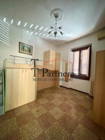 casa indipendente in vendita a Campi Bisenzio in zona San Donnino