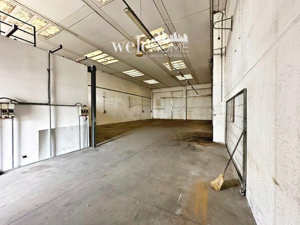 ufficio in vendita a Campi Bisenzio