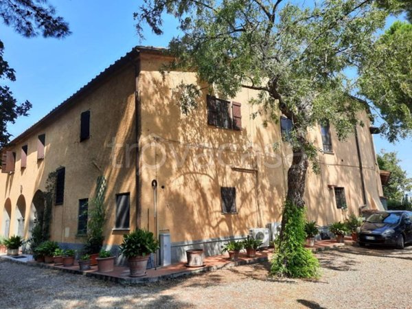 casa indipendente in vendita a Campi Bisenzio