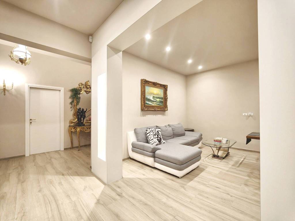 casa indipendente in vendita a Campi Bisenzio in zona San Cresci