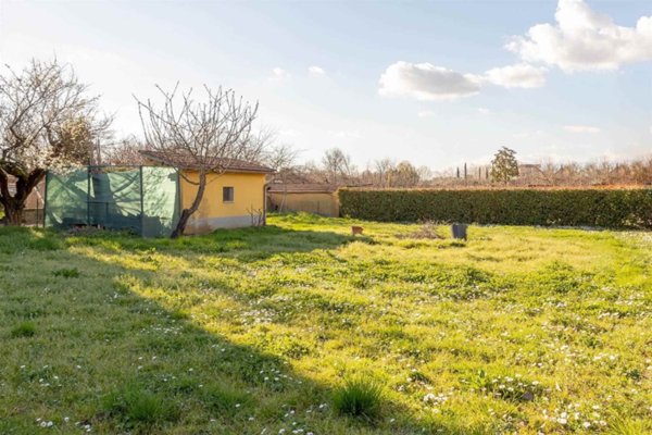 appartamento in vendita a Campi Bisenzio in zona Capalle
