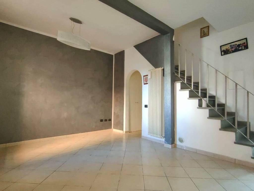 casa indipendente in vendita a Campi Bisenzio