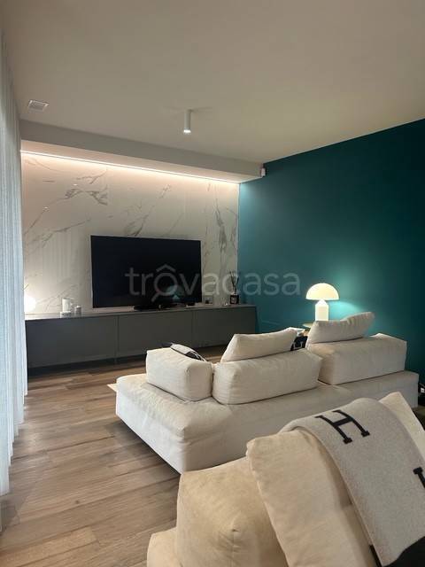 casa indipendente in vendita a Campi Bisenzio