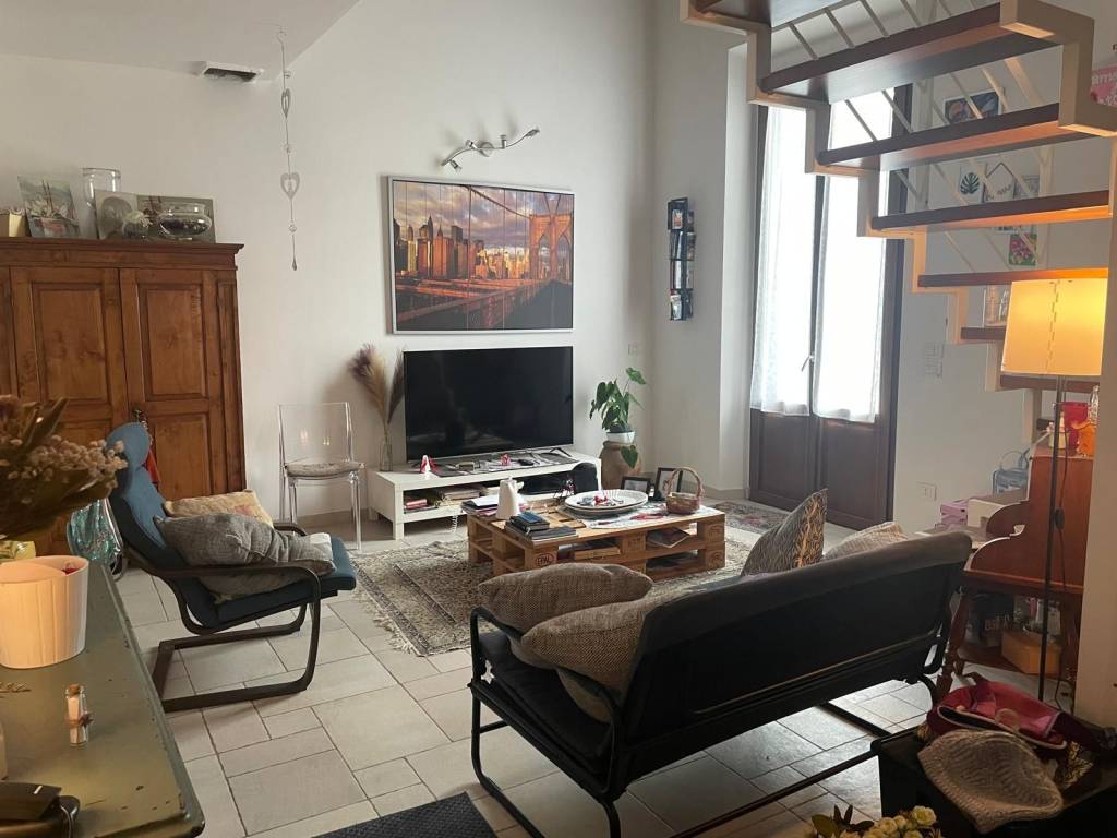 casa indipendente in vendita a Campi Bisenzio