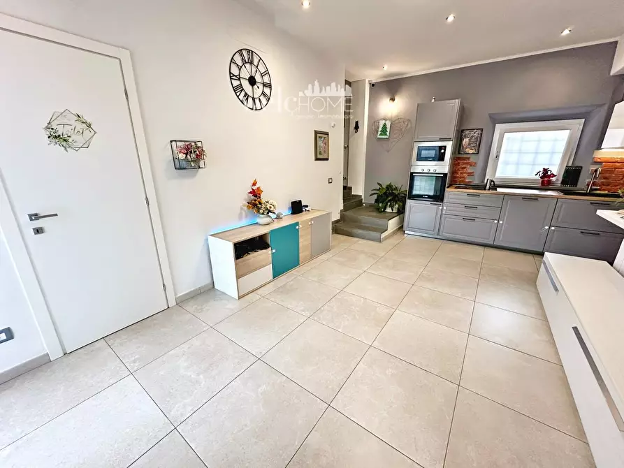 casa indipendente in vendita a Campi Bisenzio