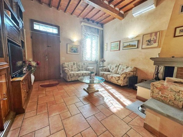 casa indipendente in vendita a Campi Bisenzio in zona San Piero a Ponti