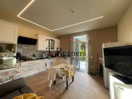 casa indipendente in vendita a Campi Bisenzio