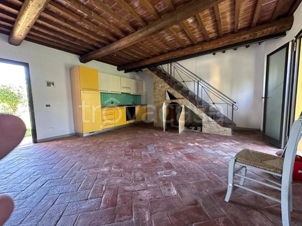 casa indipendente in vendita a Campi Bisenzio