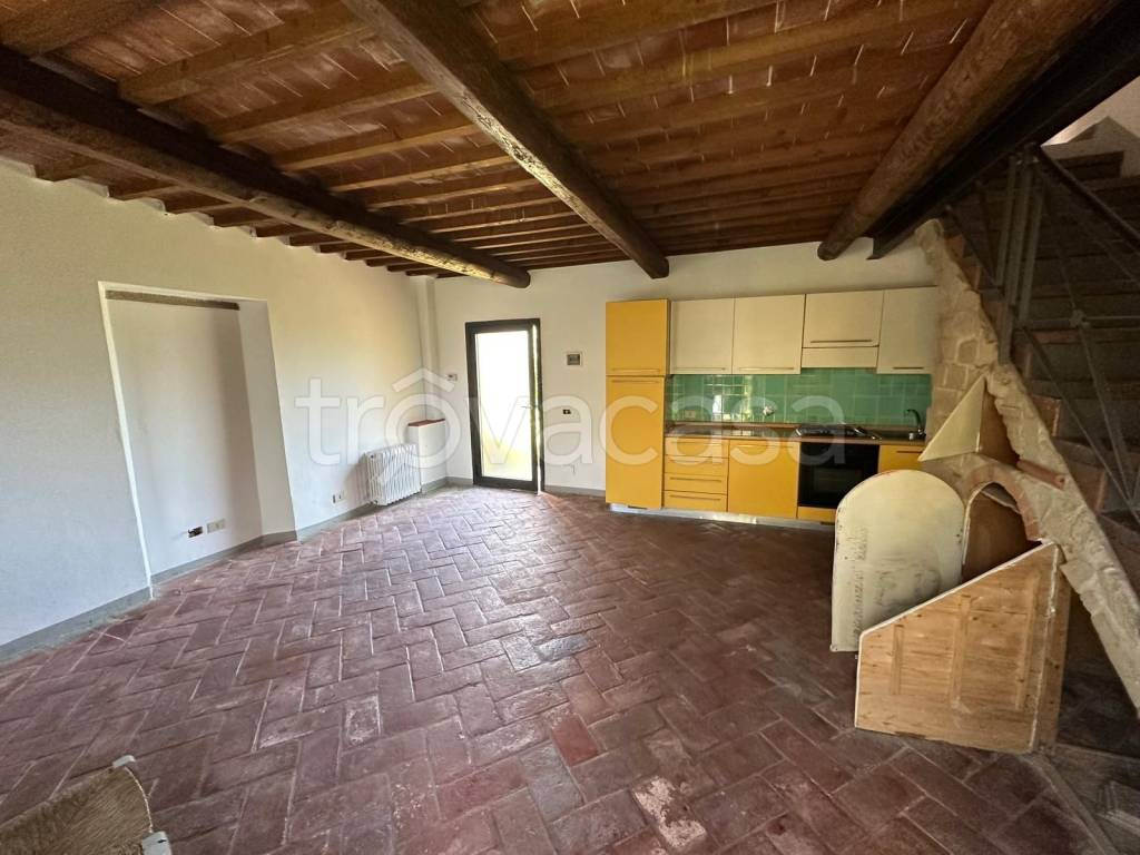 casa indipendente in vendita a Campi Bisenzio