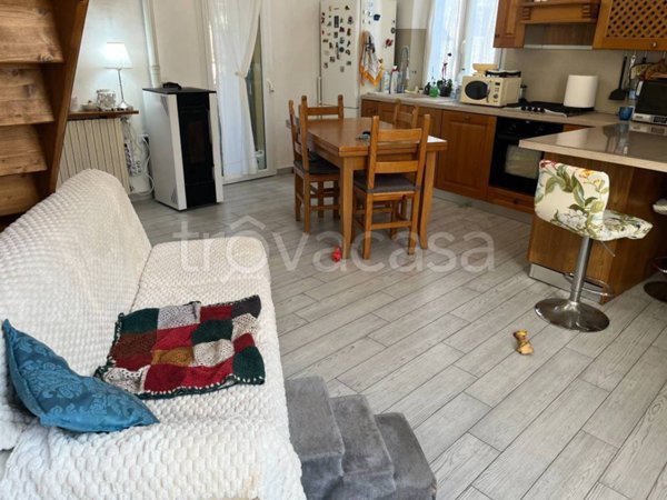 casa indipendente in vendita a Campi Bisenzio