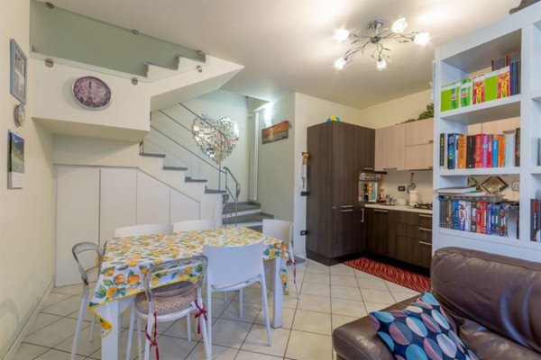 casa indipendente in vendita a Campi Bisenzio