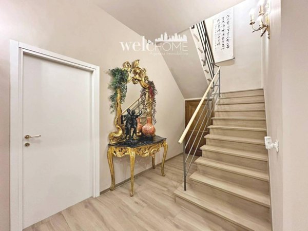 casa indipendente in vendita a Campi Bisenzio