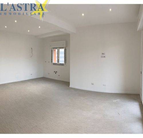 ufficio in vendita a Campi Bisenzio