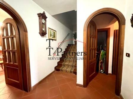 casa indipendente in vendita a Campi Bisenzio in zona San Donnino