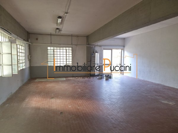 ufficio in vendita a Campi Bisenzio