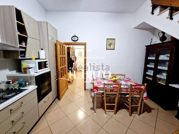 casa indipendente in vendita a Campi Bisenzio in zona San Donnino