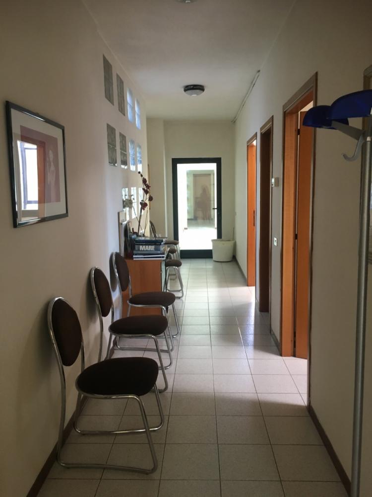 ufficio in vendita a Campi Bisenzio