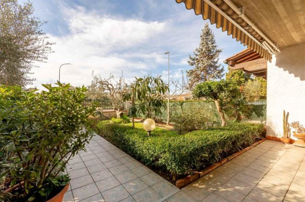 casa indipendente in vendita a Campi Bisenzio in zona San Cresci