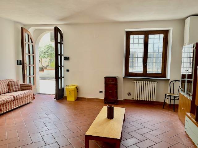 casa indipendente in vendita a Campi Bisenzio