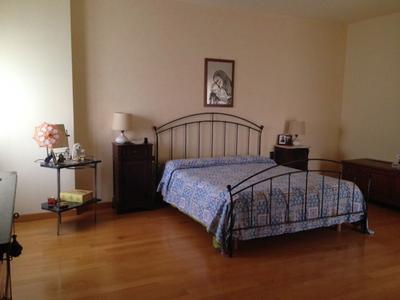 casa indipendente in vendita a Campi Bisenzio