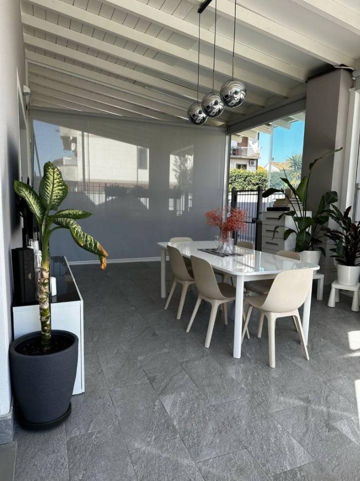 casa indipendente in vendita a Campi Bisenzio