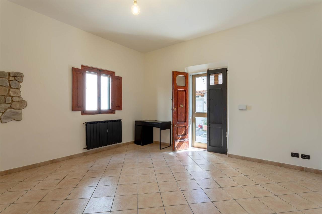 casa indipendente in vendita a Campi Bisenzio
