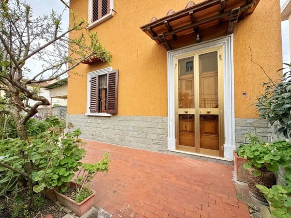 casa indipendente in vendita a Campi Bisenzio in zona San Piero a Ponti