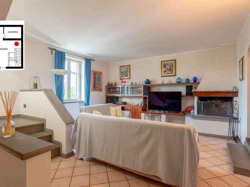 casa indipendente in vendita a Campi Bisenzio in zona San Piero a Ponti