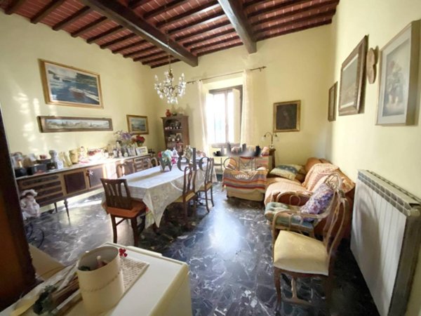 casa indipendente in vendita a Campi Bisenzio in zona Sant'Angelo a Lecore