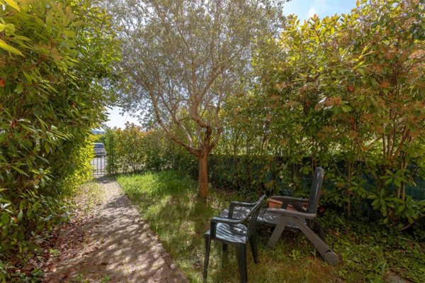 casa indipendente in vendita a Campi Bisenzio in zona Sant'Angelo a Lecore