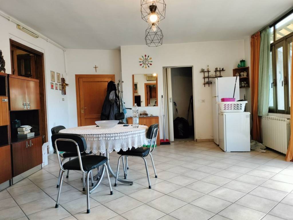 appartamento in vendita a Campi Bisenzio in zona San Piero a Ponti