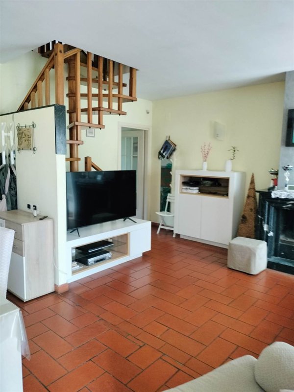 appartamento in vendita a Campi Bisenzio in zona San Piero a Ponti