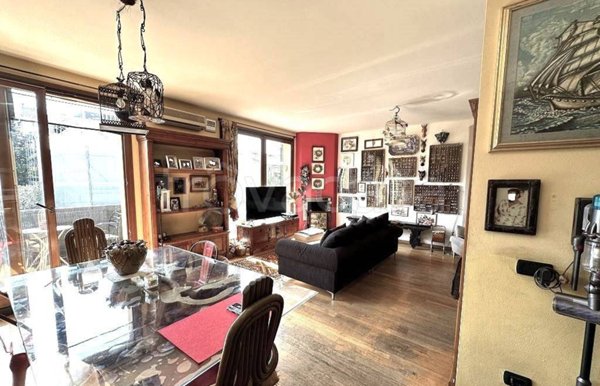 casa indipendente in vendita a Campi Bisenzio
