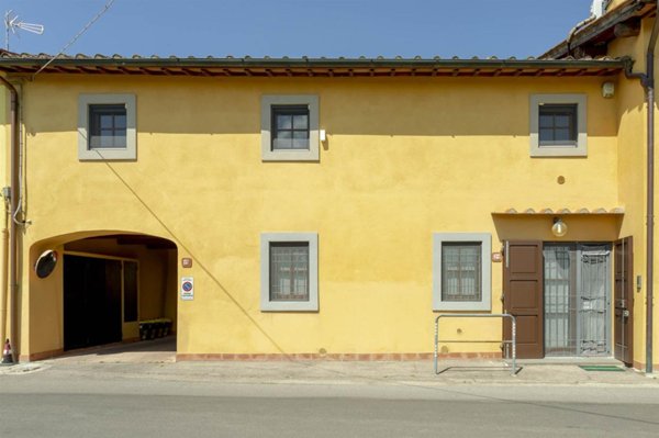 appartamento in vendita a Campi Bisenzio in zona San Cresci