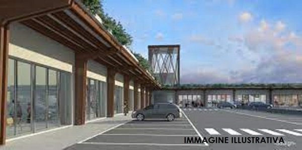 locale commerciale in vendita a Campi Bisenzio