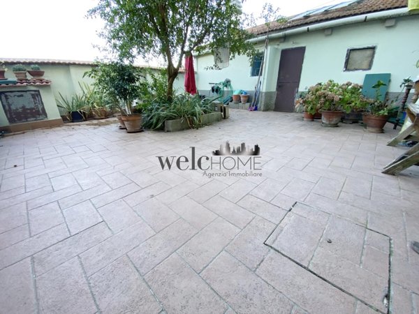 casa indipendente in vendita a Campi Bisenzio in zona Sant'Angelo a Lecore