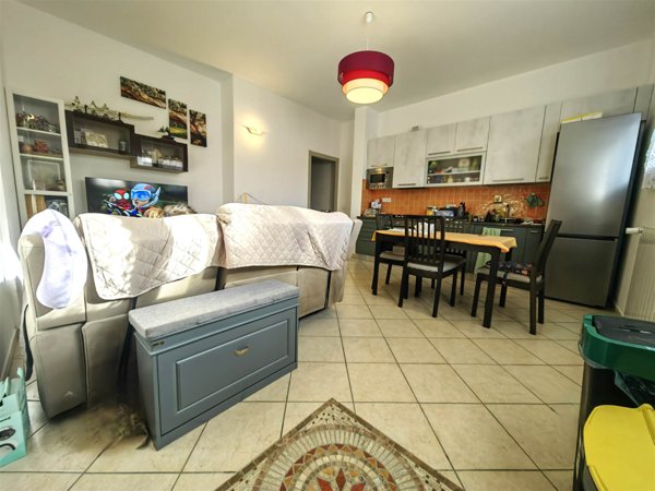 casa indipendente in vendita a Campi Bisenzio