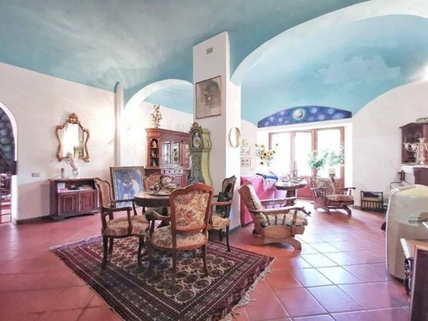 casa indipendente in vendita a Campi Bisenzio in zona Capalle