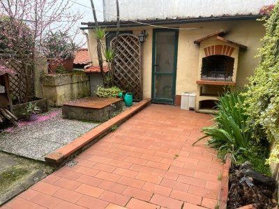 casa indipendente in vendita a Campi Bisenzio in zona San Piero a Ponti