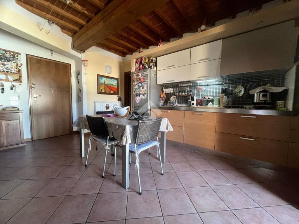 appartamento in vendita a Campi Bisenzio in zona Case Buffini