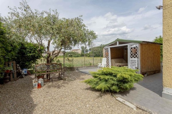 appartamento in vendita a Campi Bisenzio in zona Capalle