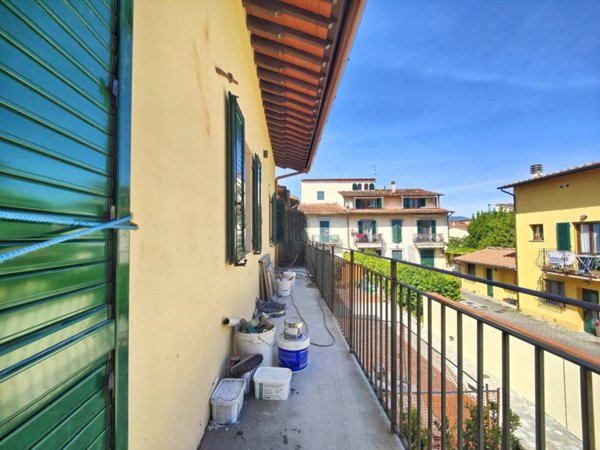 casa indipendente in vendita a Campi Bisenzio