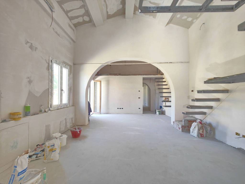 casa indipendente in vendita a Campi Bisenzio