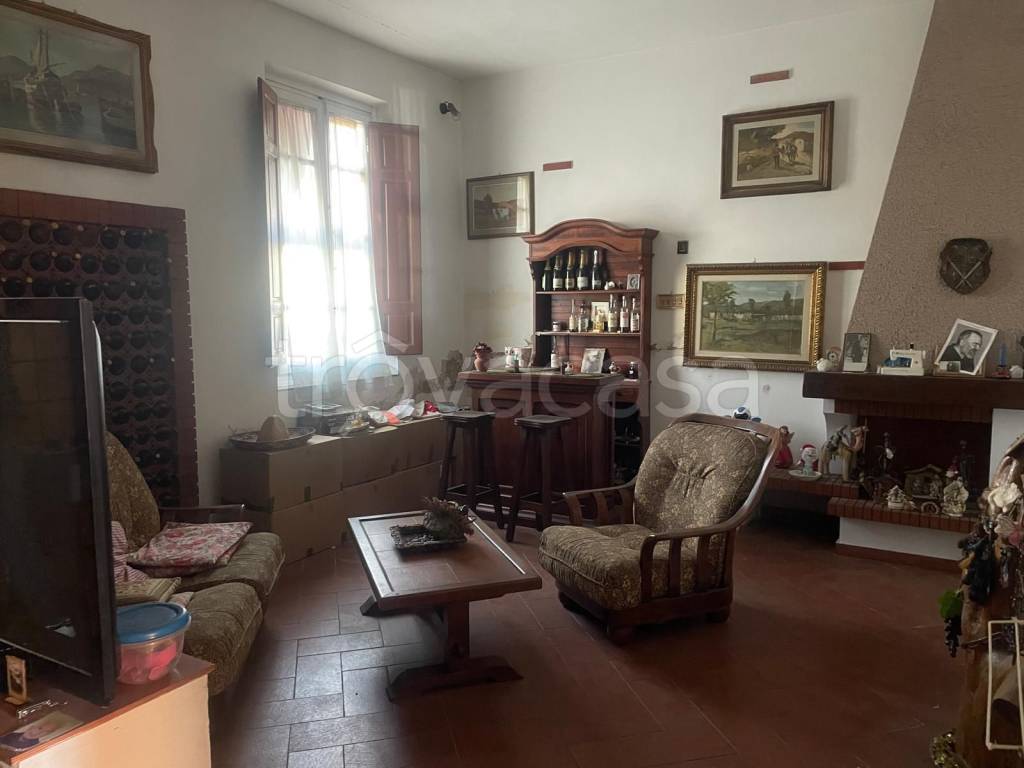 casa indipendente in vendita a Campi Bisenzio