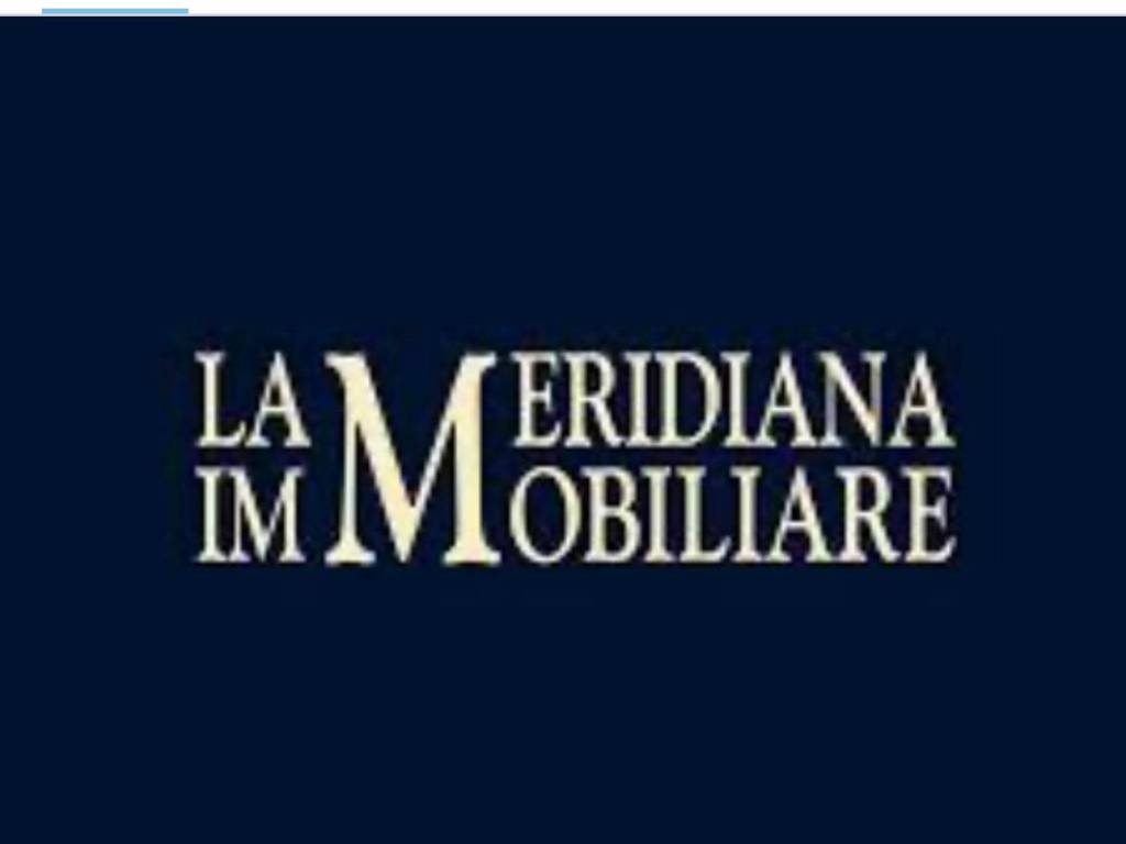 locale commerciale in vendita a Campi Bisenzio in zona Il Rosi