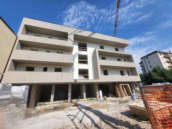 appartamento in vendita a Campi Bisenzio in zona San Piero a Ponti