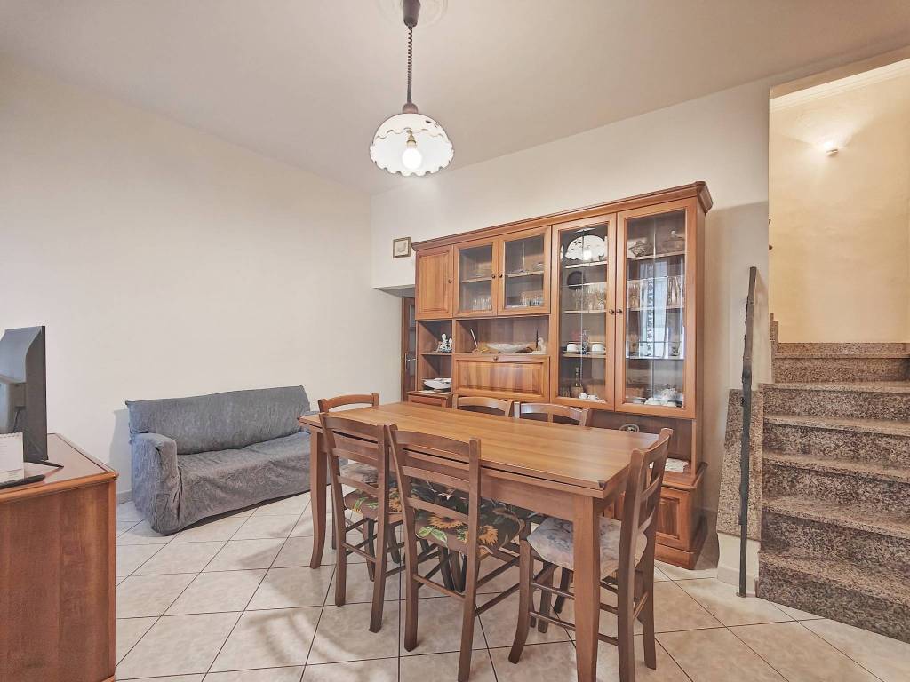 casa indipendente in vendita a Campi Bisenzio in zona Capalle